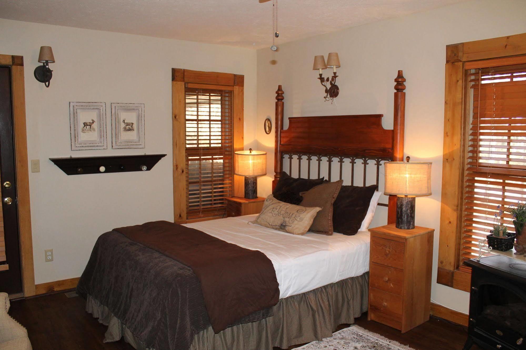 Bear Creek Lodge Cabin Resort Reeds Spring Eksteriør bilde