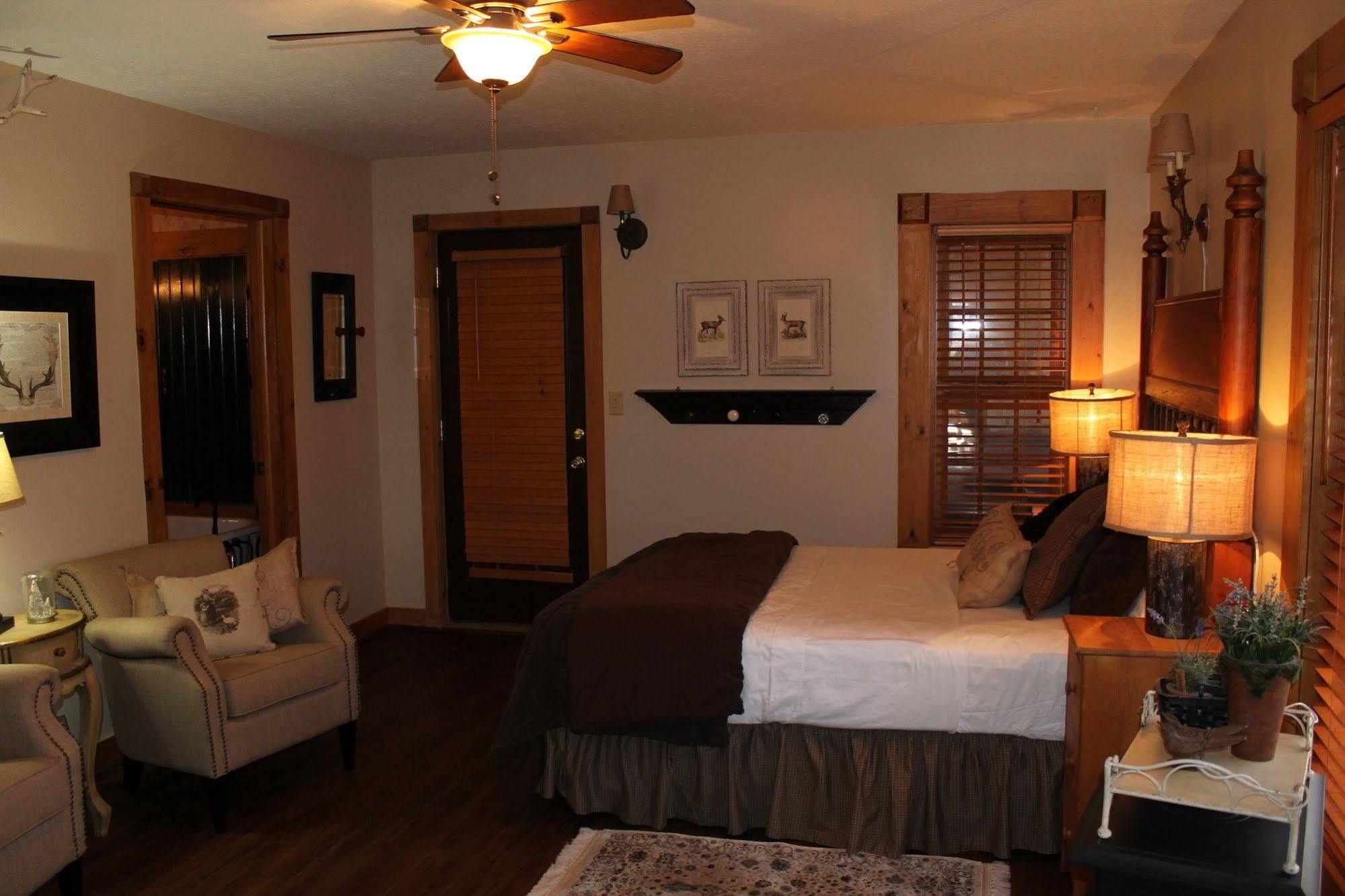 Bear Creek Lodge Cabin Resort Reeds Spring Eksteriør bilde