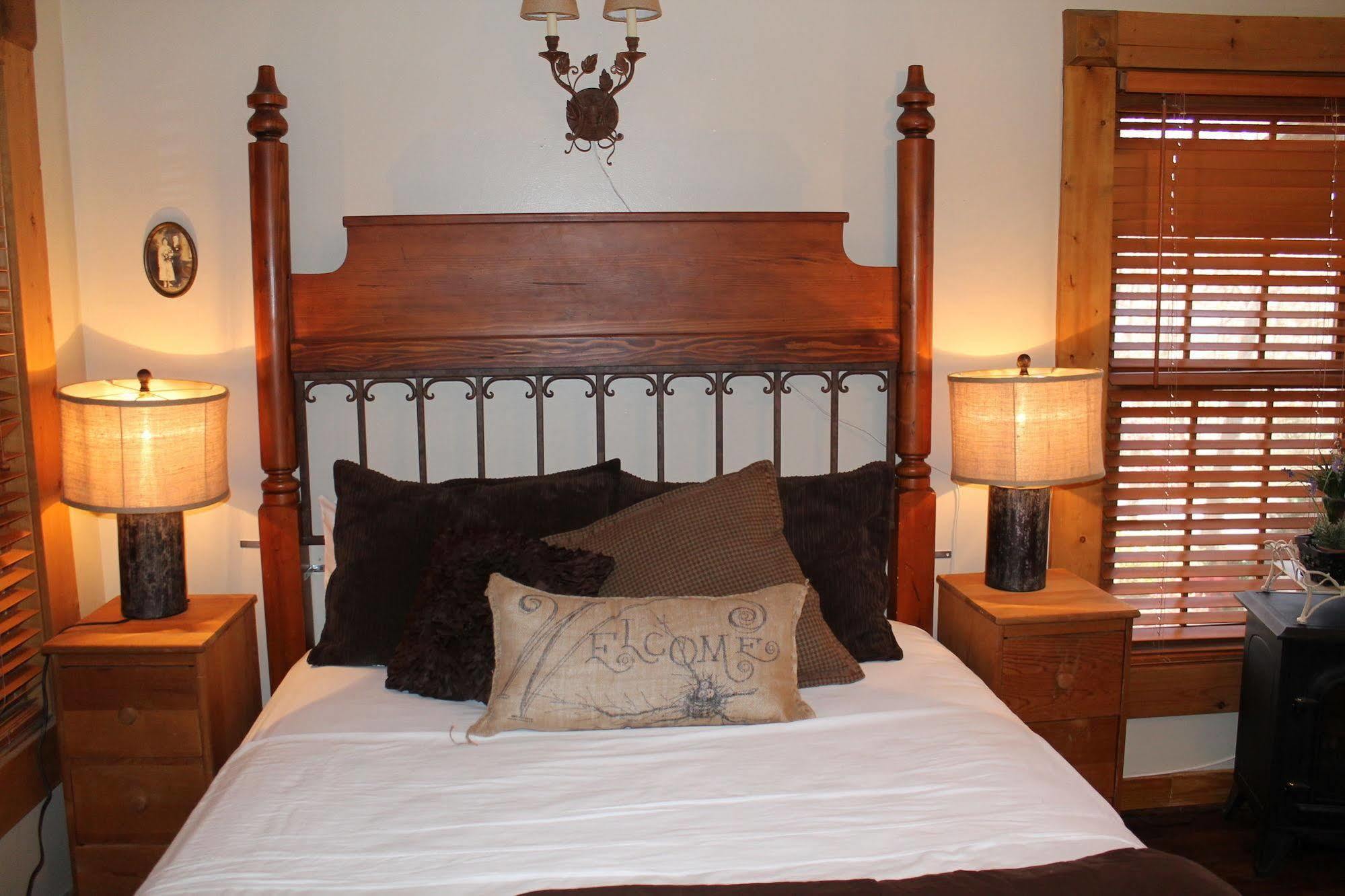 Bear Creek Lodge Cabin Resort Reeds Spring Eksteriør bilde