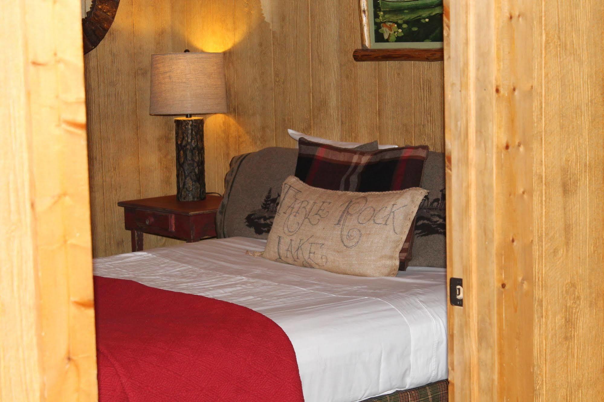 Bear Creek Lodge Cabin Resort Reeds Spring Eksteriør bilde